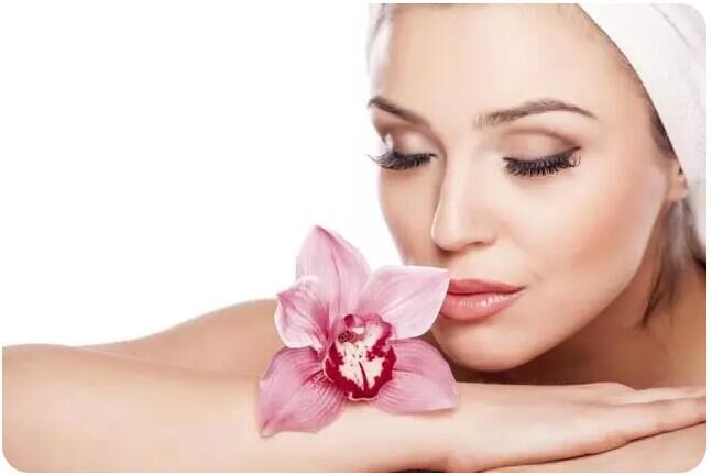 美容師可以利用提問的方式來引導客戶成交的竅門_唯美度品牌美容院