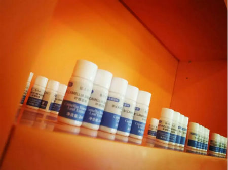 圣誕節，來NEWNEW智能光電美膚館給心愛的人驚喜吧