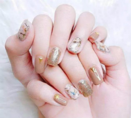 知否，豬年「春節(jié)美甲」不應(yīng)只是“純色簡約”！