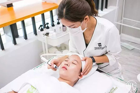 NewNew智能光電美膚館教你打造85、90后的專屬美膚館