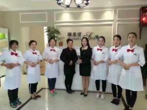 美容師培訓主要包括哪些方面？怎么讓美容院更人性化？