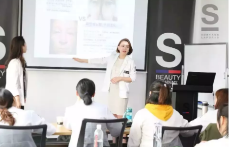 美容院員工有以下幾點行為千萬不能留！