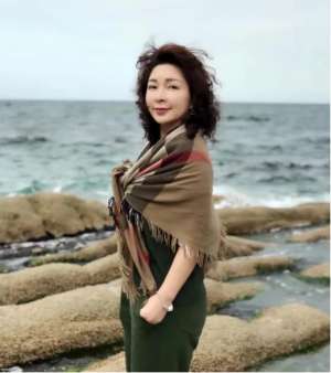 夜讀 | 與其向別人訴苦，不如做好自己的擺渡人