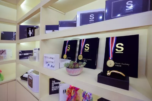 皮膚管理創業//越來越多新手&大咖青睞加盟，優勢讓人無法拒絕！