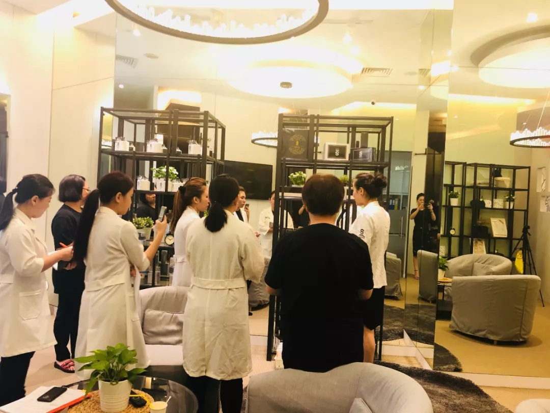 皮膚管理新店開業(yè)這樣做，引爆流量一炮而紅！