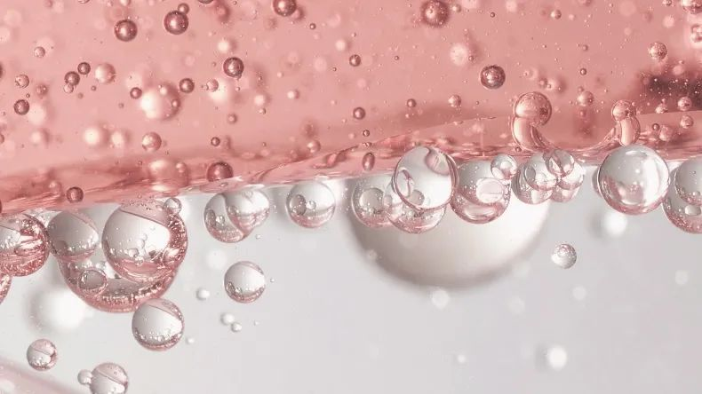 補(bǔ)水修復(fù)組合 | 玫瑰鮮“活”，肌膚萬(wàn)能補(bǔ)水神器