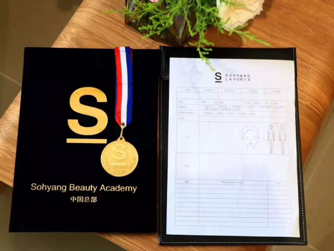 搶占先機！提前布局2024美業(yè)，一定要懂“她”經(jīng)濟(jì)！